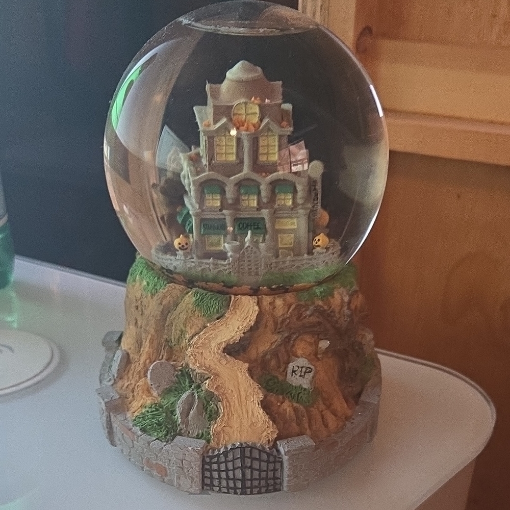 Starbucks Coffee Haunted House Snow Globe